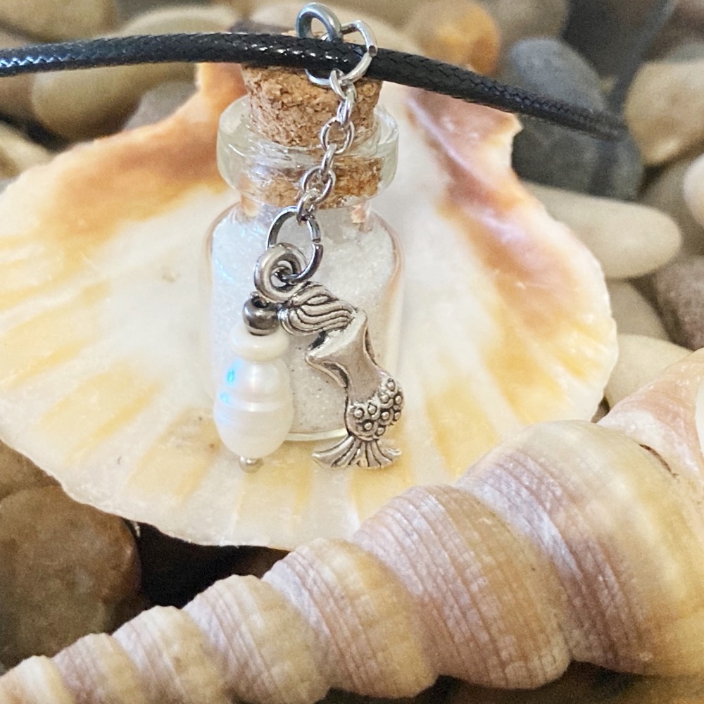 Magic natural beach sand quartz (siesta key beach, Florida) Necklace